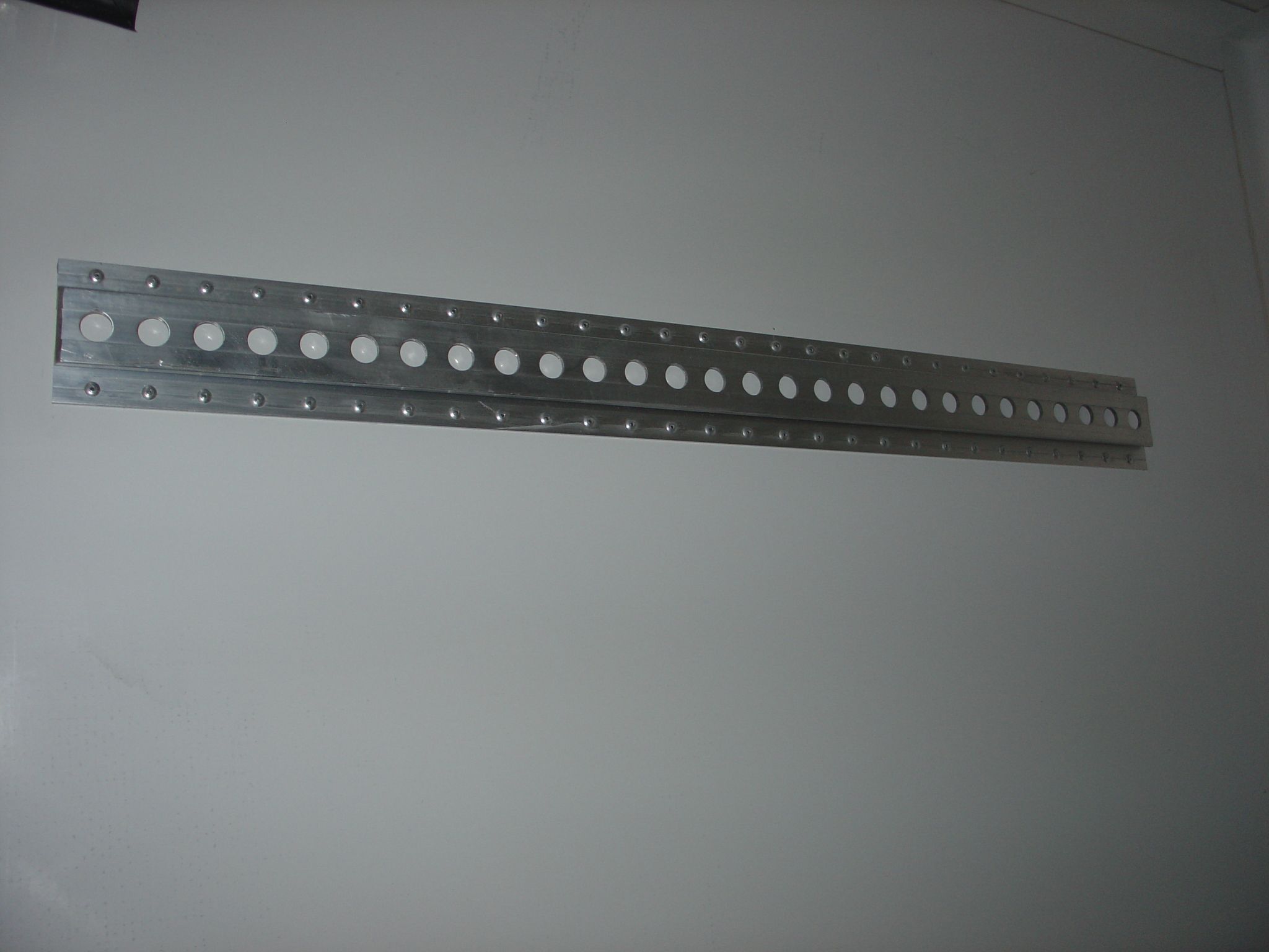 560503004 RAIL 3004 ALUMINIO